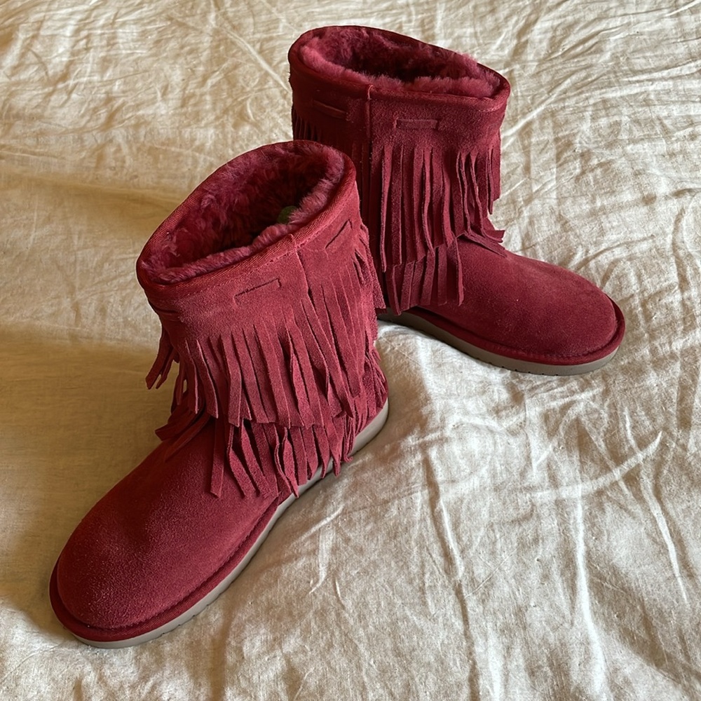 Koolaburra by Ugg red suede fringed boots. Never worn. 7